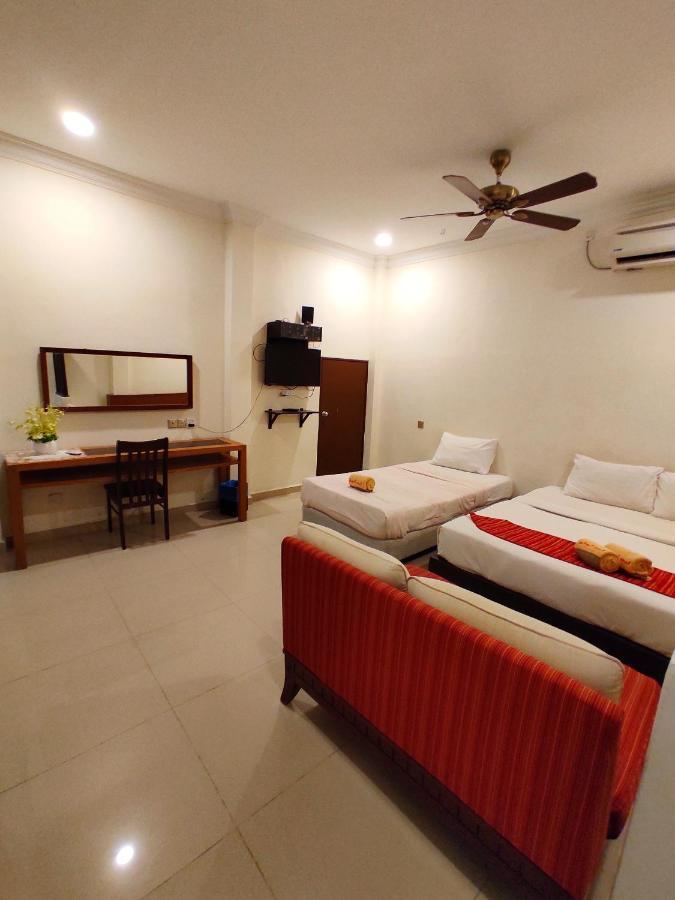 Adina Drive-In Motel Cenang - Managed By Shell Out Resort Pantai Cenang  Exterior foto