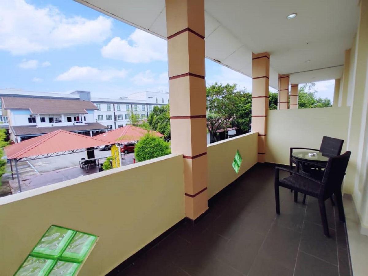 Adina Drive-In Motel Cenang - Managed By Shell Out Resort Pantai Cenang  Exterior foto