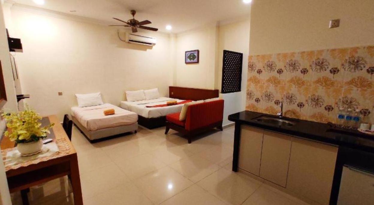 Adina Drive-In Motel Cenang - Managed By Shell Out Resort Pantai Cenang  Exterior foto